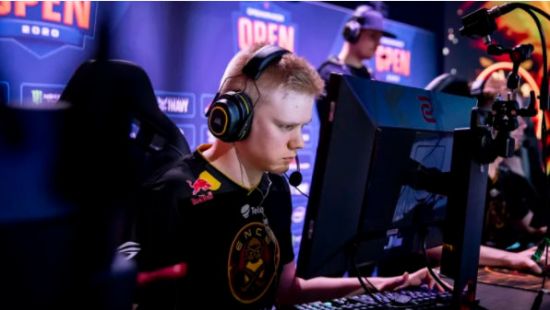 DNF手游全服第一人修罗哥引发热议